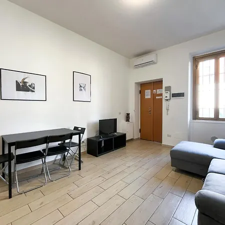 Apartment Along The Canal Smart Flat Naviglio - 4 People *