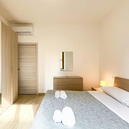 Along The Canal Smart Flat Naviglio - 4 People Corsico