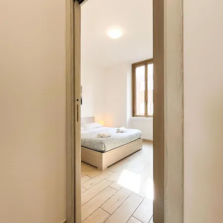 Apartment Along The Canal Smart Flat Naviglio - 4 People *