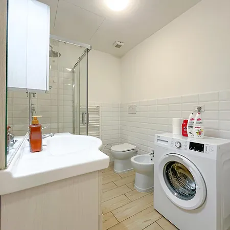 Apartment Along The Canal Smart Flat Naviglio - 4 People Corsico