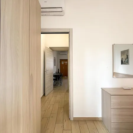 Along The Canal Smart Flat Naviglio - 4 People Corsico