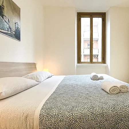 Apartment Along The Canal Smart Flat Naviglio - 4 People Corsico
